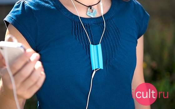 Quirky Earbud Cord Wrap Blue