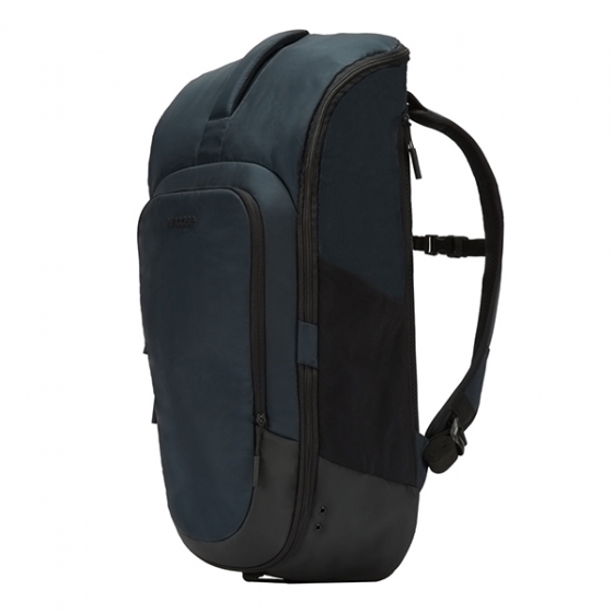   Incase Sport Field Bag Navy    15&quot; - INCO100321-NVY
