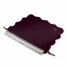 ����������� ����� BUILT "Bumper Laptop Sleeve 15" Black Raspberry ��� �������� 15" E-LB15-BRY