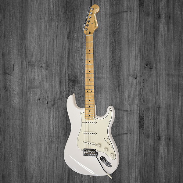  Fender Player Stratocaster Polar White Maple 