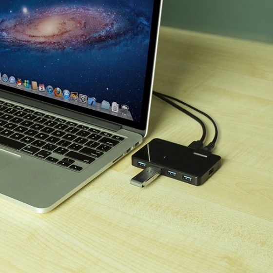 USB  Anker AH112 USB 3.0 Hub 5USB Black  AK-68ANHUB-B4A