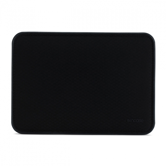 Чехол Incase ICON Sleeve with Diamond Ripstop для MacBook 12&quot; черный INMB100262-BLK