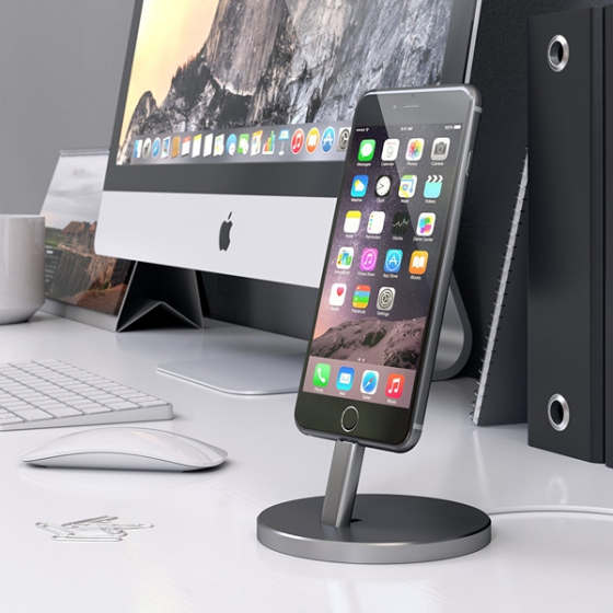 - Satechi Aluminum Desktop Charging Stand Lightning Space Gray - ST-AIPDM
