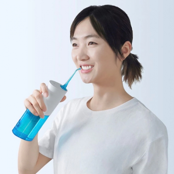 Ирригатор Xiaomi Soocas Portable Oral Irrigator W3 белый/голубой 