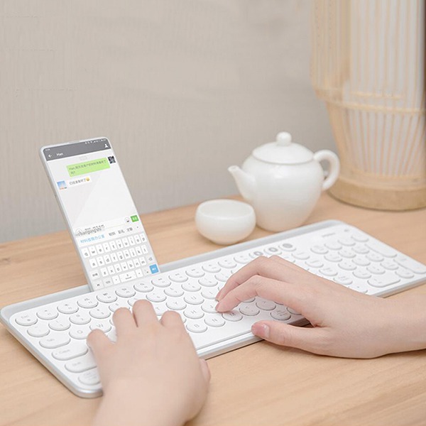   Xiaomi MIIIW Bluetooth Keyboard White  MWBK01