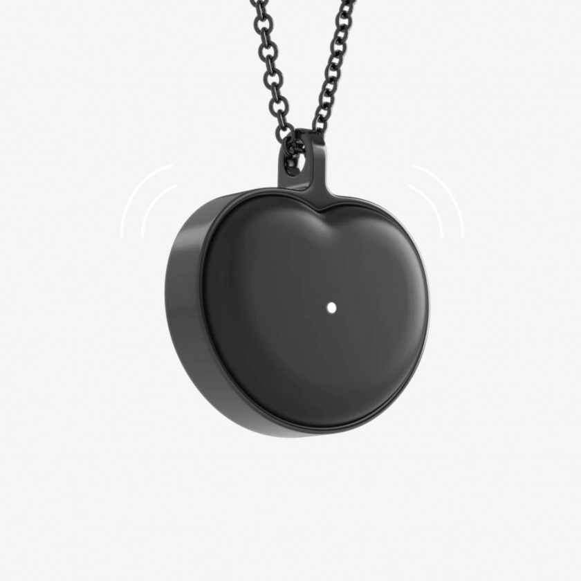   Bond Touch Heart Necklace Black 
