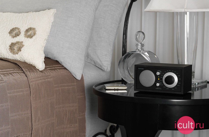 Tivoli Audio Model One Radio Black Ash/Black-Silver